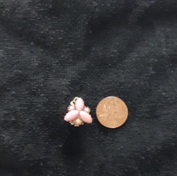 Vintage clasp earrings pink circa 1965 - Picture 3 of 4